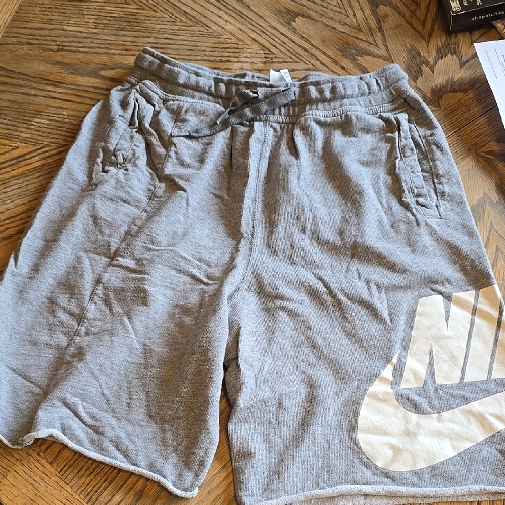 Nike Gray Youth XL Sweat Shorts, Guc, Size Xl